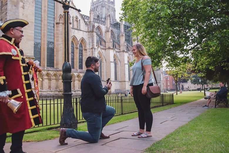 VIDEO - York’s town crier takes part in a surprise Minster proposal